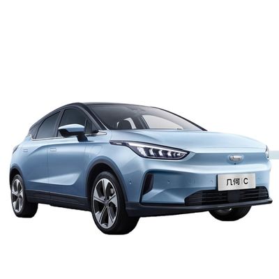 좋은 가격 70KWH 배터리 용량 2024 기일리 기하학 E 기하학 C 전기 자동차 성인용 SUV 에너지 차량 온라인으로
