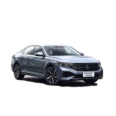 좋은 가격 폭스바겐 파사트 330TSI LED IQ. 전체 카비나 구조와 전기 가죽 ACC와 함께 가벼운 2.0T 터보 2023 유로 VI 세단 온라인으로