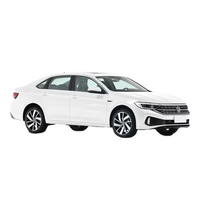 좋은 가격 2023 폭스바겐 사지타 1.2T 116HP 고속 수동 가솔린 자동차 200TSI 수동 오버플라이트 버전 LED ESC가 장착되어 있습니다. 온라인으로
